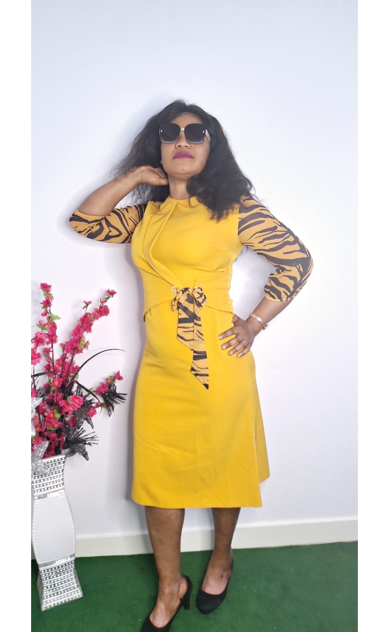 robe jaune avec manches en panthère