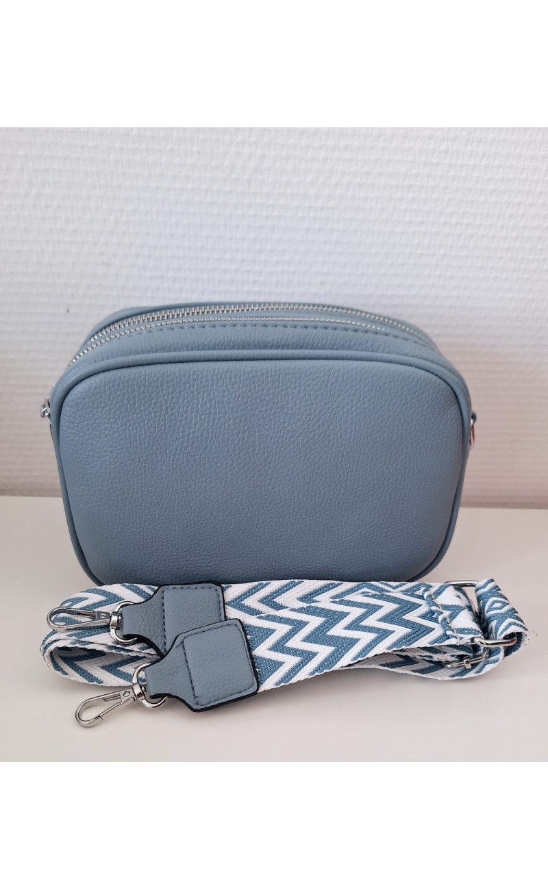 navy blue bag with pattern belt