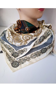 Petit foulard fleuri  de...