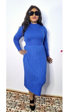 Robe pull bleu avec boutons autour de la taille /taille unique