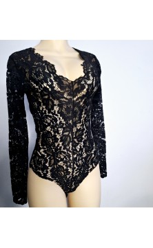 Black body with lacework,...