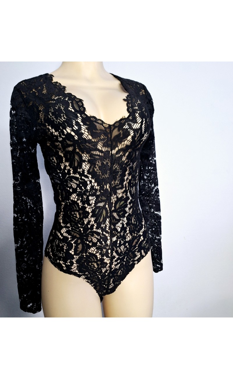 Black body with lacework, one size