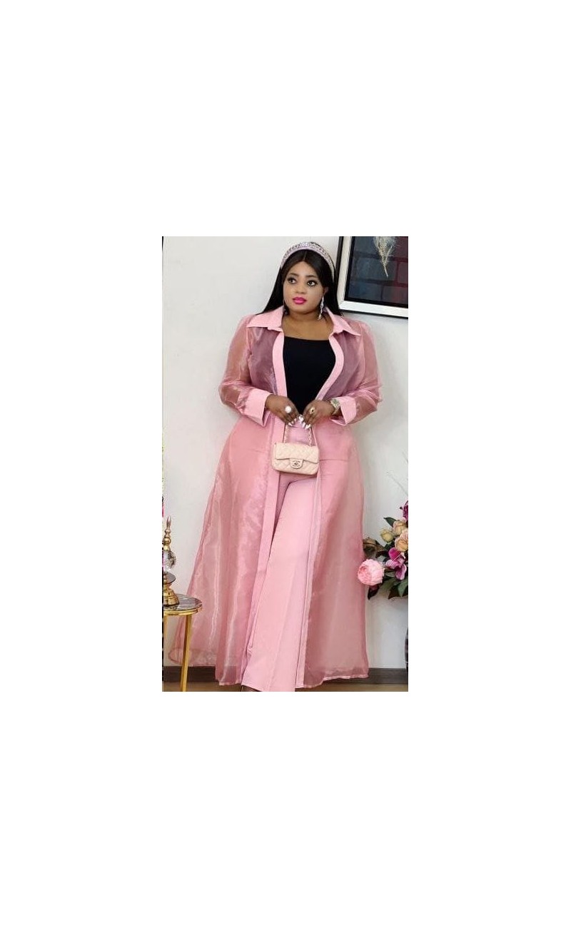 Ensemble pantalon rose, veste  longue en organza