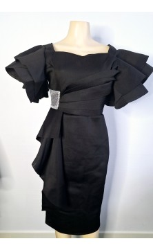 Robe noire avec Noeux de...