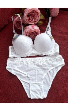 White set of ladies underwear size B