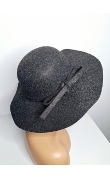 Chapeau Noir avec Noeux