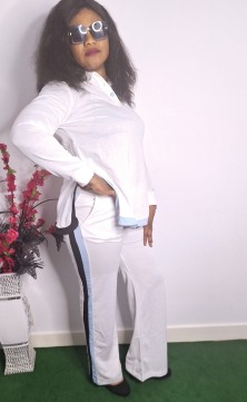 White/blue-black ensemble