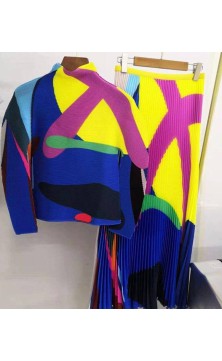 Combination of folded skirt...
