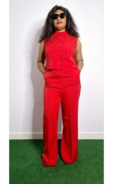 Red combination, pants high middle, shirt without sleeves,  zipper on the back