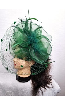 chapeau de cérémonie vert...