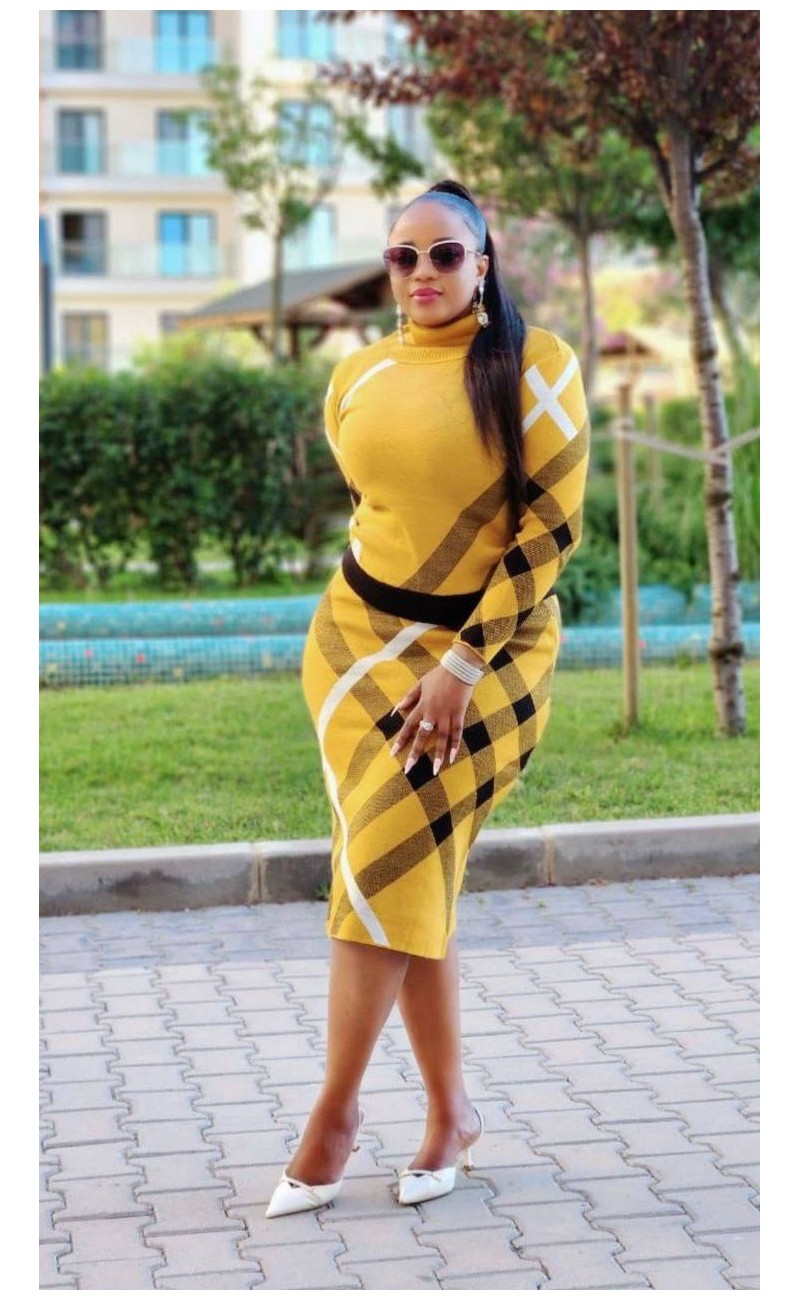 ensemble jupe pull jaune carrelé taille unique